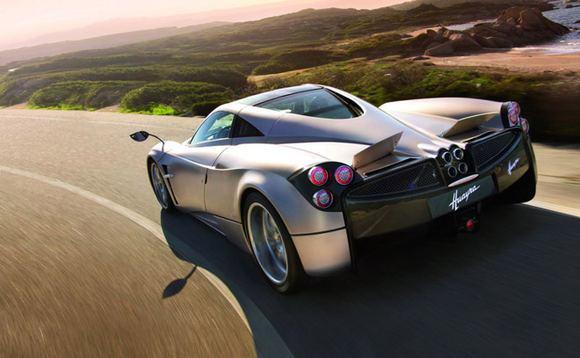 10a Pagani Huayra370 kmh Autors: Taisnā Roka Top10 ātrākās mašīnas