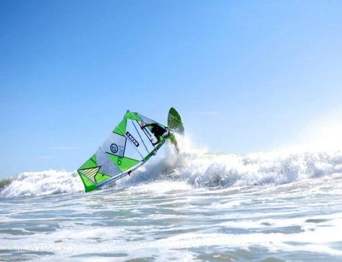  Autors: waveris windsurf is awesome...