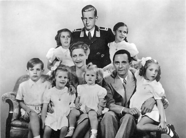 Gebelsu bērni pedējās kara... Autors: Raziels Nacistu vadoņu bērni