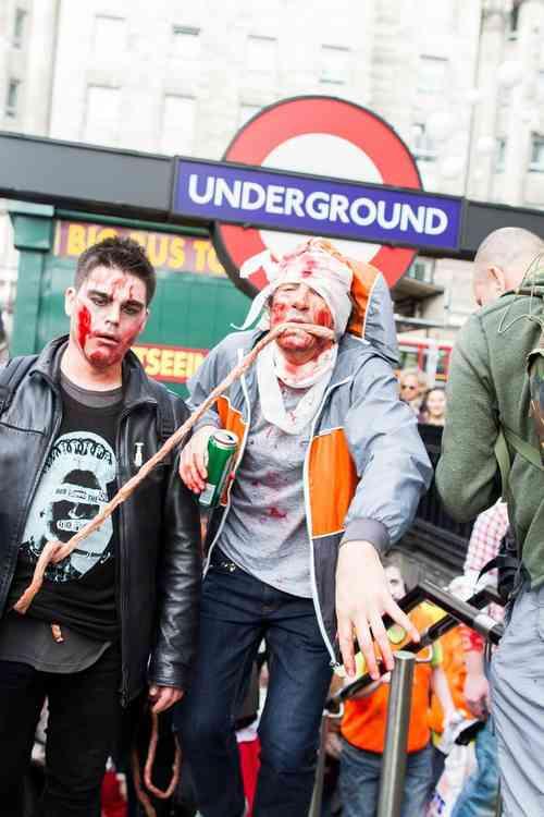 Autors: Deadshot Pasaules Zombiju diena