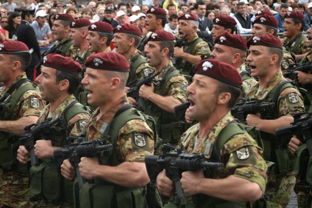 9 ItālijanbspAizsardzības... Autors: sliktais komentaars Top 20 spēcīgākās militārās valstis