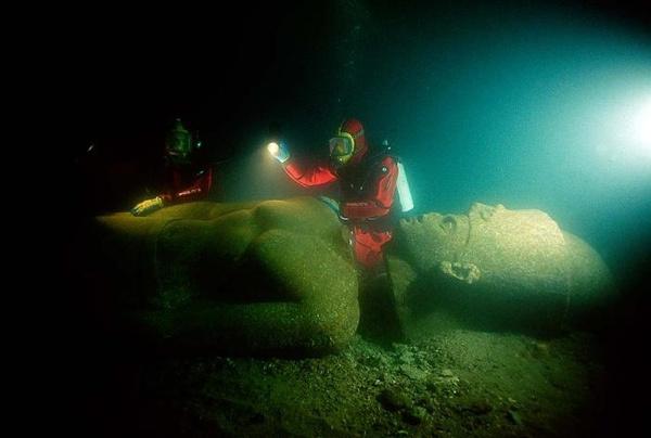 Abu Qir Bay ĒģipteHerakliona... Autors: Soul Eater Apbrīnojamas zemūdens drupas!