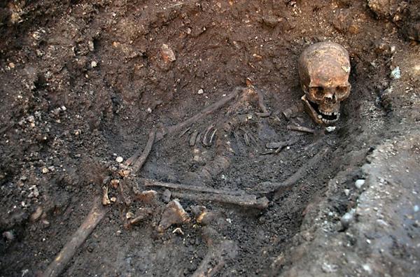 Karaļa Ričarda III skelets... Autors: Werkis2 Arheoloģiskie atradumi neparastās vietās