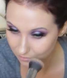  Autors: originalsnosaukums D.I.Y. MakeUp: Purple glitter makeup Tutorial