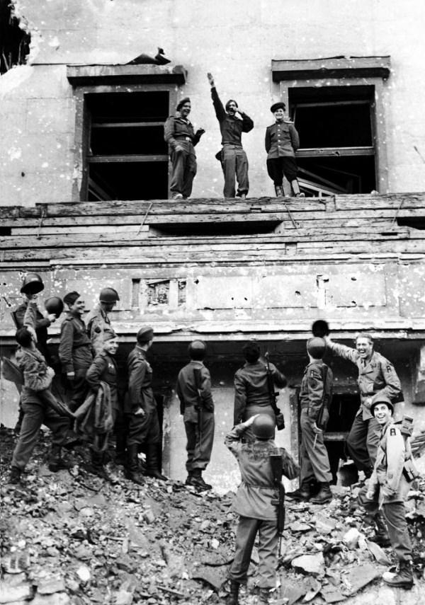 Hitlers pie Reiha kancelejas... Autors: GanjaGod Retas, vēsturiskas bildes