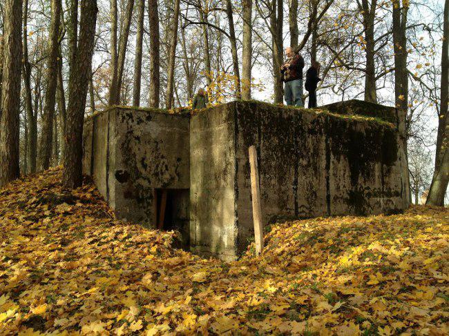 Scaronis esot tas bunkurs... Autors: US Army Hitlers Latvijā.