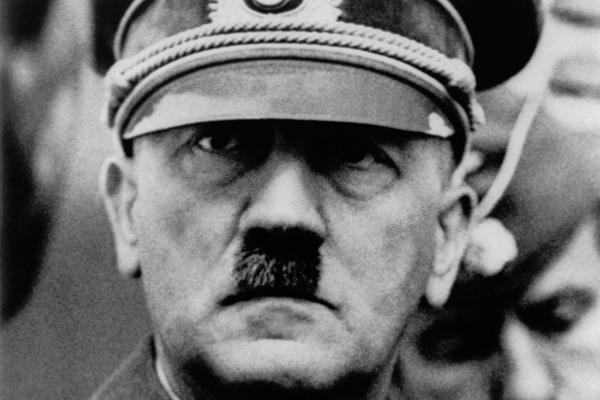 Hitleru ir meģinājuscaroni... Autors: Fosilija 10 Fakti par jebko...