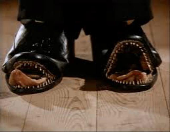 Miruscarona cilvēka kurpes... Autors: Man vienalga 10 sliktākie pirkumi, kas veikti eBay!