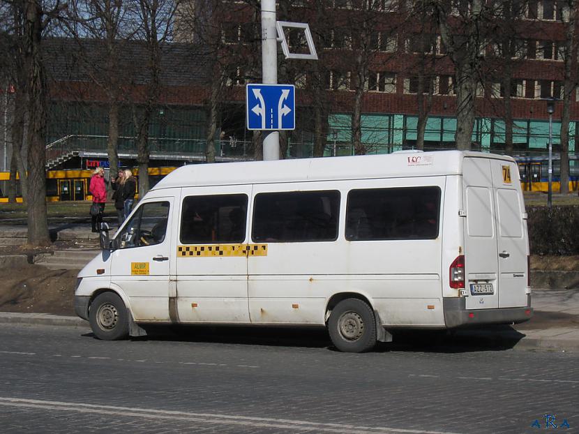 Vilsicaras MB Sprinter 311CDI Autors: bobija UAB „Tolimojo keleivinio transporto kompanija,Almir“,Klaipėdos autobusų parkas