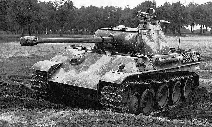 tiger2 ļoti labs tanks... Autors: dark wather top 5 tanki no otra pasaules kara