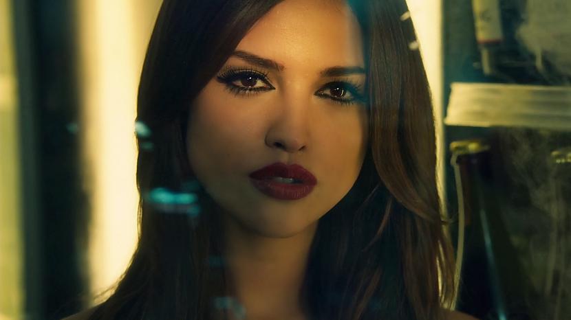 Eiza Gonzalez as Santanico... Autors: Gufija From Dusk Till Dawn: The Series.