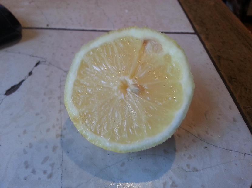 4 Izspied pusi citrona sulas... Autors: dreamere Melleņu laiks.