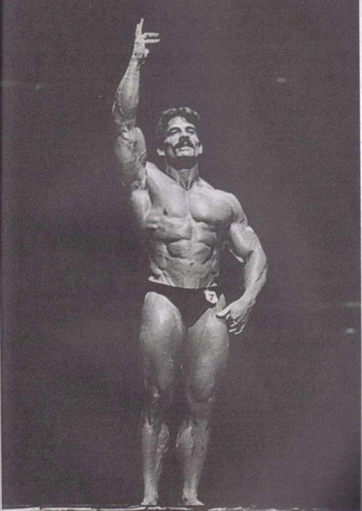  Autors: Stallion Mike Mentzer-Heavy Duty