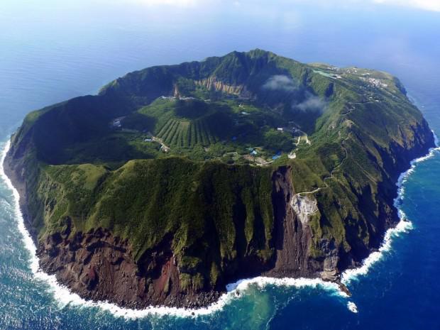 Aogashima Vulkāns... Autors: TrolzFace DD 9 Skaistākās vietas pasaulē [FAKTI]