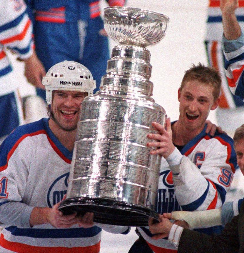 Lielus panākumus NHL komandai... Autors: Vash the Stempade 10 Lieliskākie Sporta Duo Vēsturē