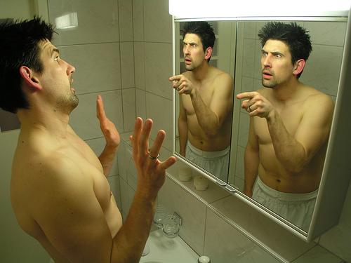 Katoptronophilia  spoguļa... Autors: skrapijs2 Cilvēki, kas apmierinās ar cīsiņiem un citi..