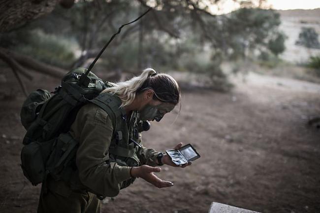  Autors: elv1js Sievietes Izraēlas armijā.
