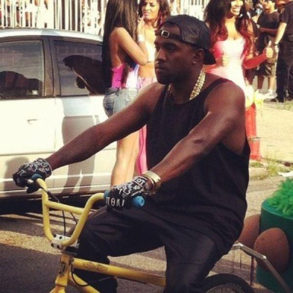 Kanye riding his favorite bike... Autors: im mad cuz u bad Kanye West doing normal things