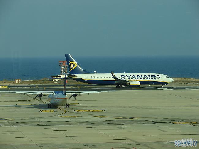 Ryanair vidējais... Autors: Latišs Ko, pie velna, dara ierēdņi?