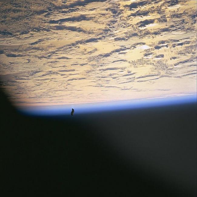 Tumscaronā bruņinieka satelīta... Autors: elv1js Lietas, ko ir grūti izskaidrot.