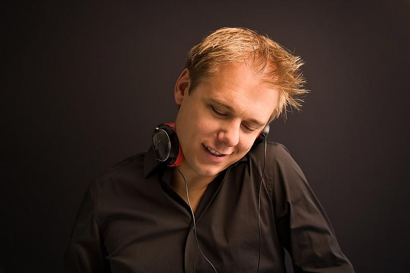 3vieta Armin van BuurenKritums... Autors: Samanta333 Top 15 DJs 2014