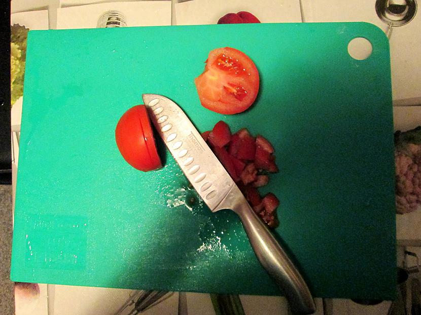 Sagriež tomātiņu Autors: Lords Lanselots Pildītā paprika