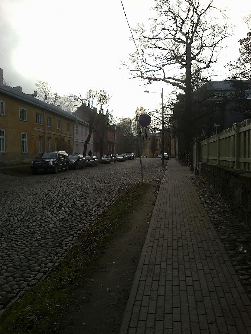Skats uz Vallikraavi ielu... Autors: Lestets Nedaudz no Tartu