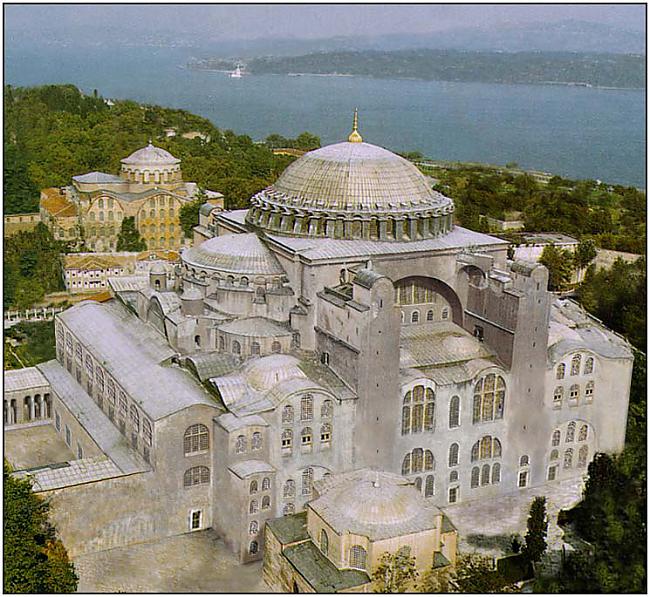 Konstantinopoles straujā... Autors: PatiesiAnonims Kristiešu spēcīgākais bastions - Konstantinopole
