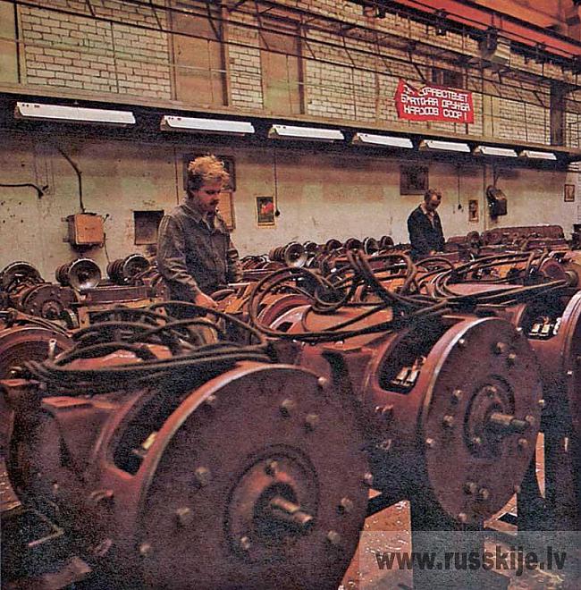 1993 gadā rūpnīca tika... Autors: ieva5 Sarkandaugava - Rīgas rūpniecības šūpulis