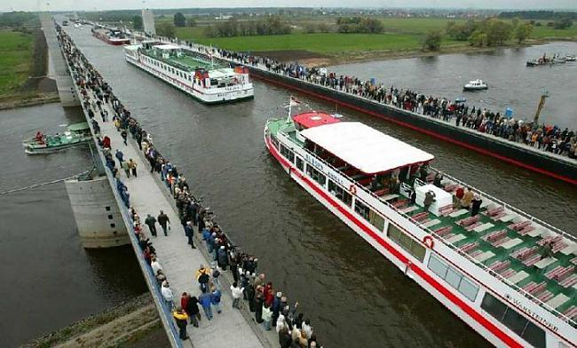 Magdeburg Vācija2003 gadā... Autors: Fosilija Iespaidīgākie akvedukti jeb ūdens tilti Eiropā!