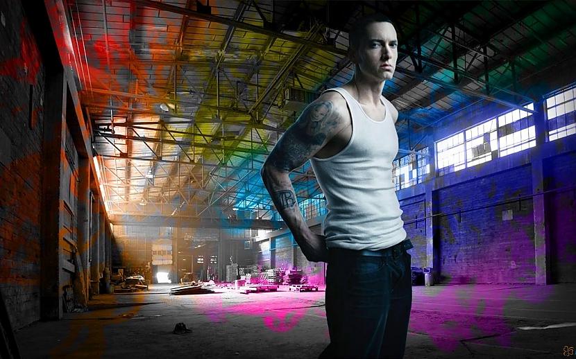 Eminems dod priekscaronroku... Autors: rihards0099 10 fakti par Eminemu