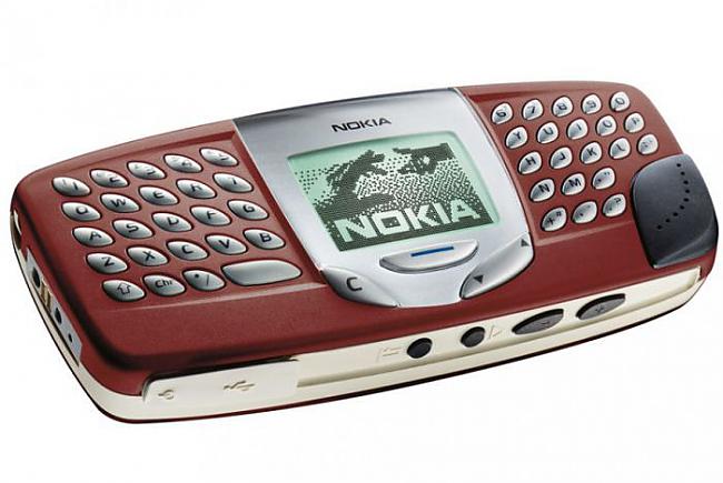 Nokia 5510Scaronis bija domāts... Autors: Fosilija Kādus mobilos telefonus mēs lietojām 2004. gadā. Pagājuši 10 gadi!