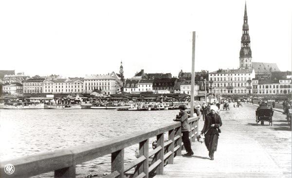 Pontonu tilts pāri Daugavai Autors: Neticamaiss 40 vietas un lietas Rīgā, kuru vairs nav