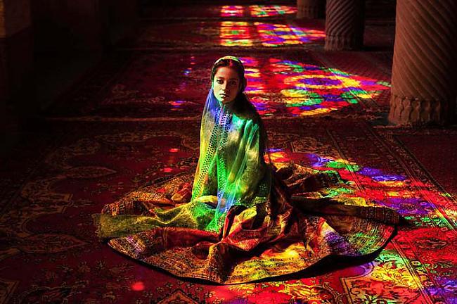 Mošeja Nasir alMulk Irāna Autors: Lords Lanselots Kurā valstī ir visskaistākās sievietes???