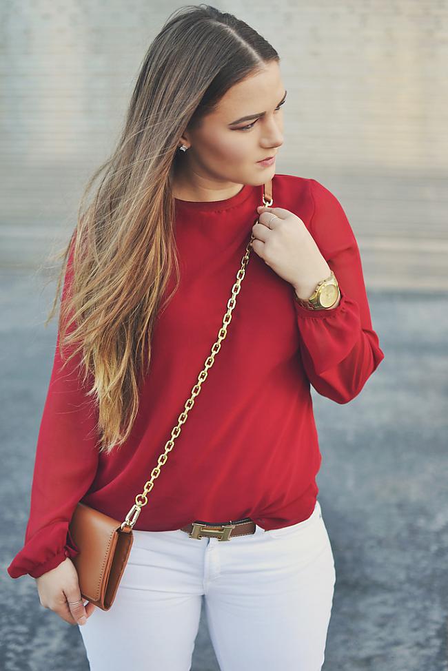  Autors: Orinž Red blouse