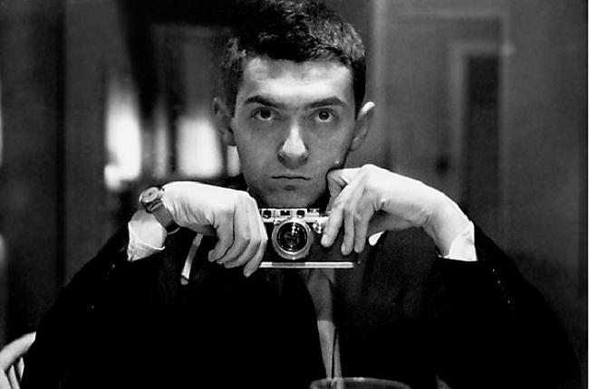Stenlijs Kubriks kinorežisors... Autors: Lords Lanselots Pēdējo 100 gadu laikā uzņemtie pasaules slavenu cilvēku selfiji!!!