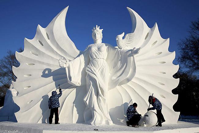 Skulptūra quotLedus... Autors: Lords Lanselots Ledus un sniega festivāls Harbīnē!!!!!