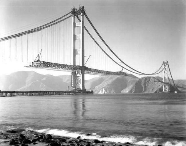 1937 gads Zelta vārtu tilta... Autors: Kapteinis Cerība 12 retākās, prātu graujošās, arhīva fotogrāfijas