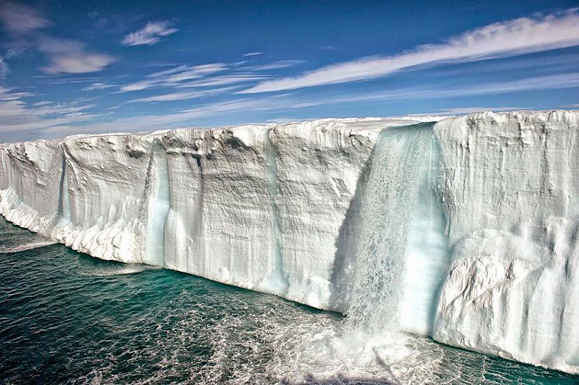 Mūžīgo ledāju atkuscaronana... Autors: Kapteinis Cerība Cilvēki lēnām iznīcina Zemi.