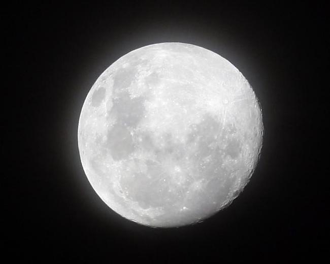 Pilnmēness ir 9 reizes spožāks... Autors: Eiverijs 19 fakti