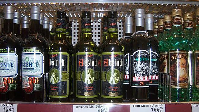9  Absinthe   Šis noteikti ir... Autors: Šķiedra 10 pasaules ņiprākie alkoholiskie dzērieni.