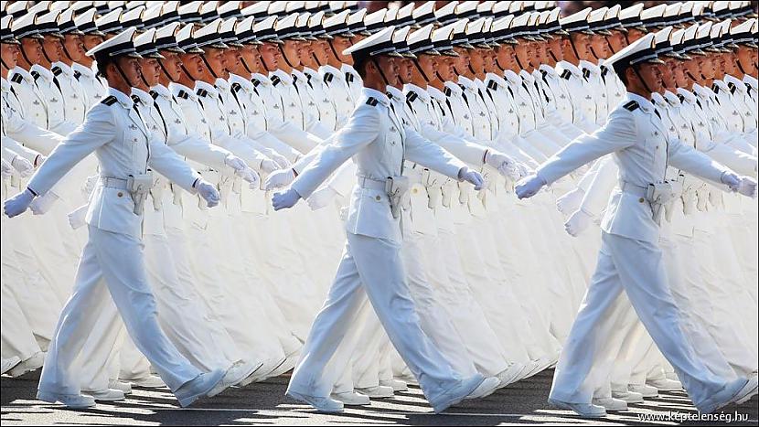Armijas parāde Ķīnā Autors: Kolch 15 fotogrāfijas kuru patiesumam grūti noticēt.