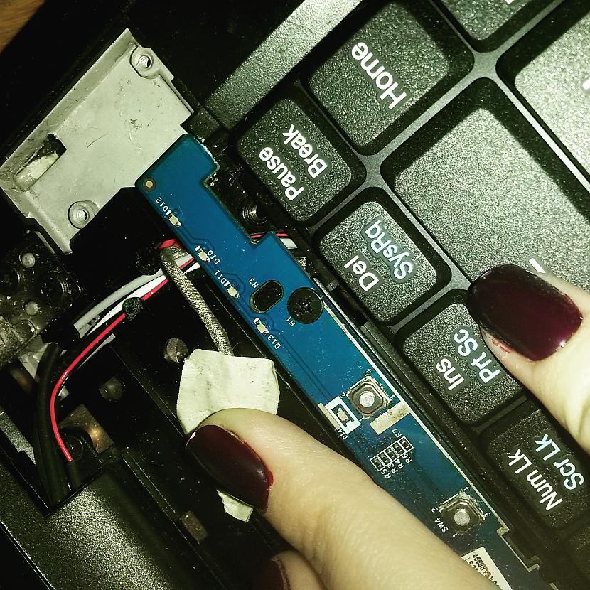lūk tā yougo Autors: Fosilija RM laptopa lodēšana, klaviatūras mainīšana un tīrīšana