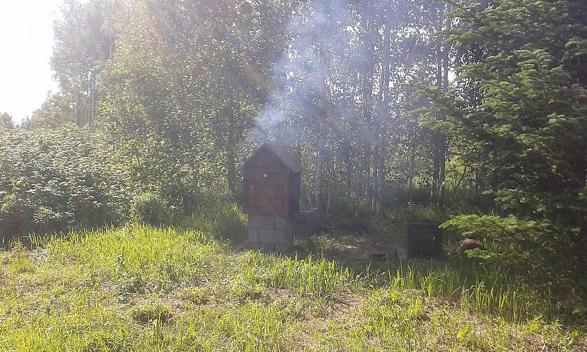  Autors: Kurmus Kūpinātava no veciem dēļiem