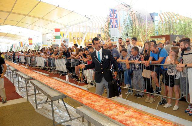  Autors: ieva5 Itālijā izcepta pasulē garākā pica