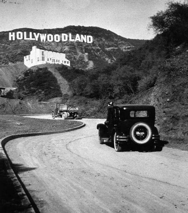 Holivudas zīme kad tā nupat... Autors: sfinksa Vēsturiski mirkļi no cita skatu punkta