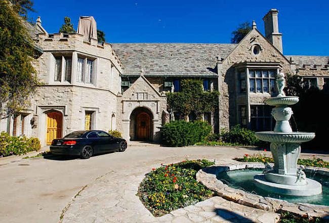 Kalifornija Playboy rezidence... Autors: Lords Lanselots Slavenākās un neparastākās mājas!!!