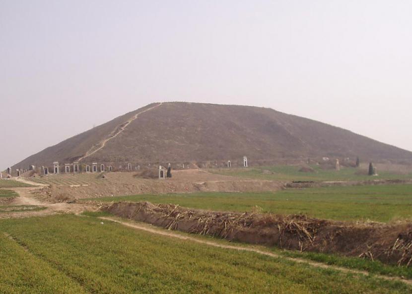 nbspBaltā piramīda... Autors: LordsX Desmit artefakti, kas mulsina zinātniekus
