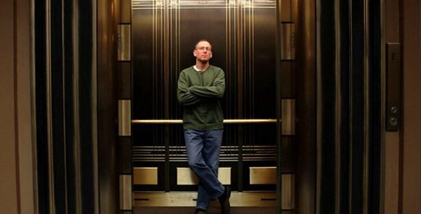 Ja esi viens nostājies lifta... Autors: Moonwalker Pamācība, kā troļļot cilvēkus liftā.