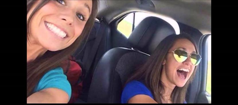 Scaronīs divas draudzenes... Autors: matilde 10 selfiji, kas uzņemti brīdi pirms nāves.